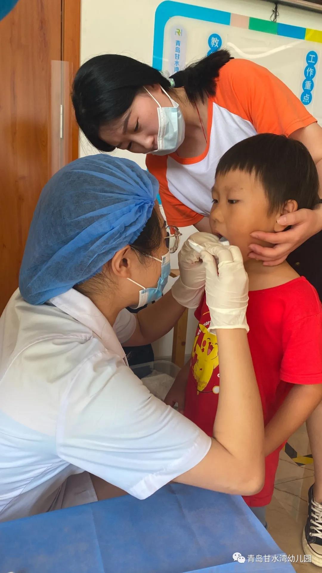 爱牙护齿 健康成长！甘水湾幼儿园涂氟护齿在行